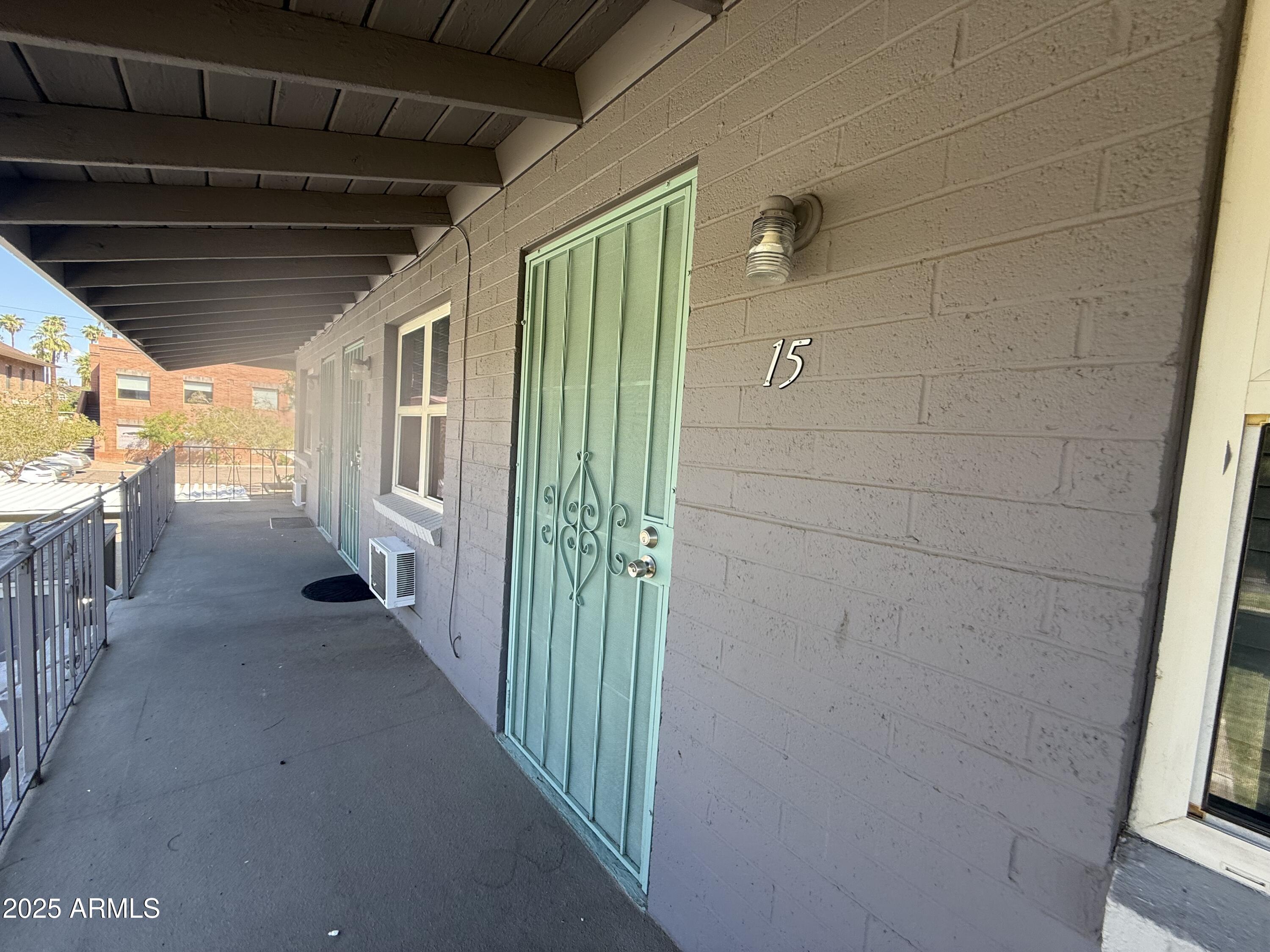 829 North 4th Avenue, Unit 18 Phoenix, AZ 85003 - Photo 2 of 7 a view of a porch
