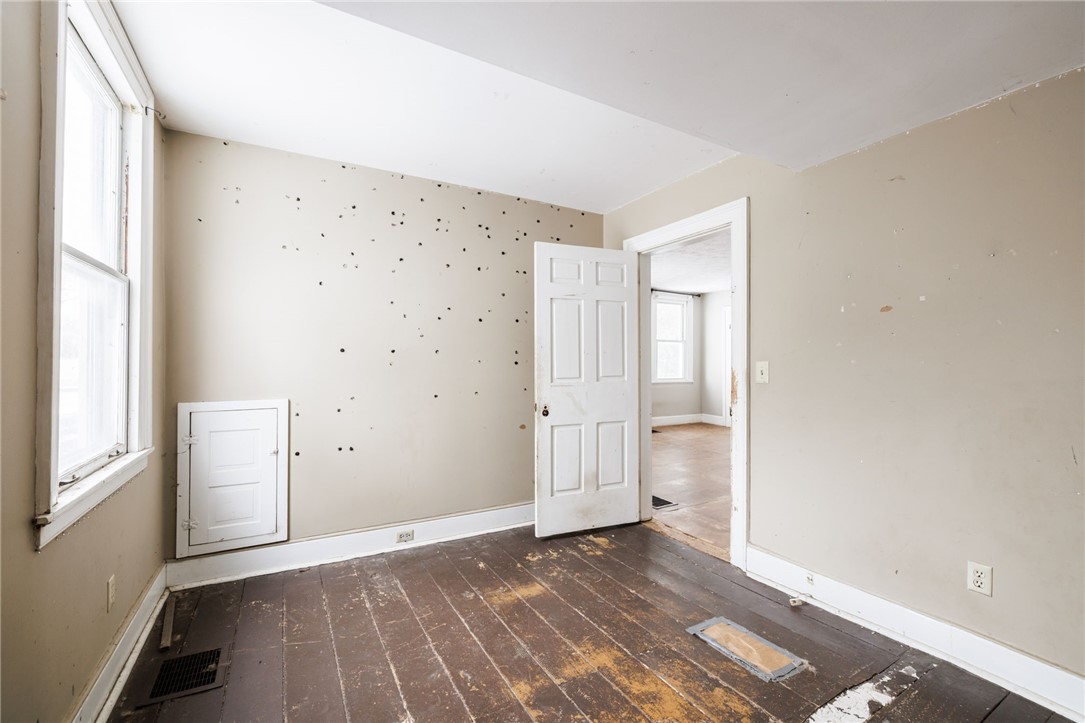 2315 Sand Hill Road Canandaigua Town, NY 14424 - Photo 7 of 34