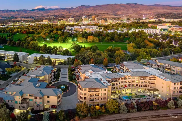 $1,000,000 | 3059 W Crescent, Unit 201, Boise, ID 83706