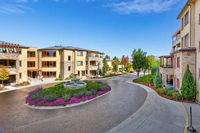$1,000,000 | 3059 W Crescent, Unit 201, Boise, ID 83706