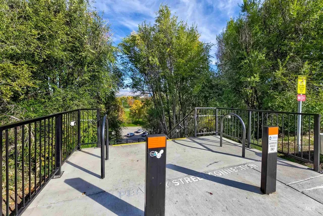 $1,000,000 | 3059 W Crescent, Unit 201, Boise, ID 83706