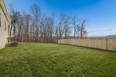 $427,400 | 337 Cardinal Creek Drive, Clarksville, TN 37042