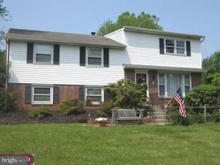 433 Robin Hill Road Wayne, PA 19087 - Photo 1 of 6
