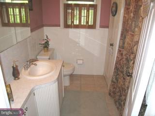 433 Robin Hill Road Wayne, PA 19087 - Photo 4 of 6