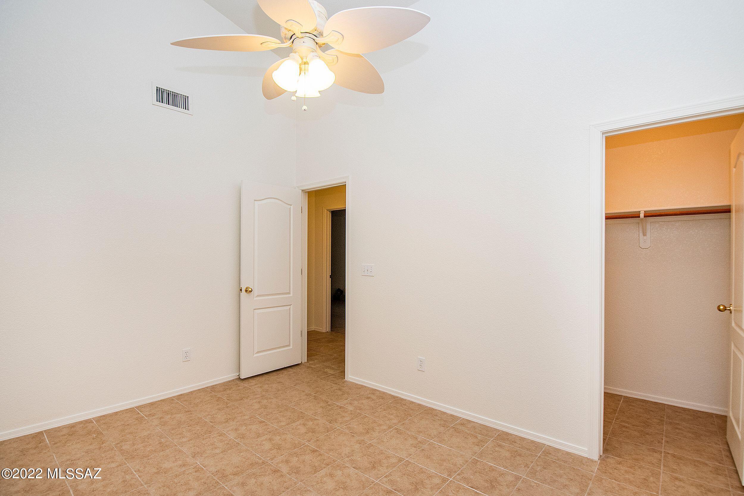 3323 South Thunder Chorus Road Tucson, AZ 85713 - Photo 28 of 38