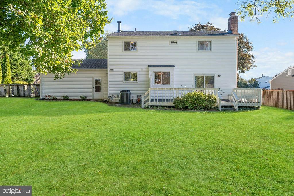 18324 Darnell Drive Olney, MD 20832 - Photo 22 of 25 Large Corner lot