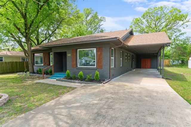 $262,900 | 2405 Monroe Street, Commerce, TX 75428