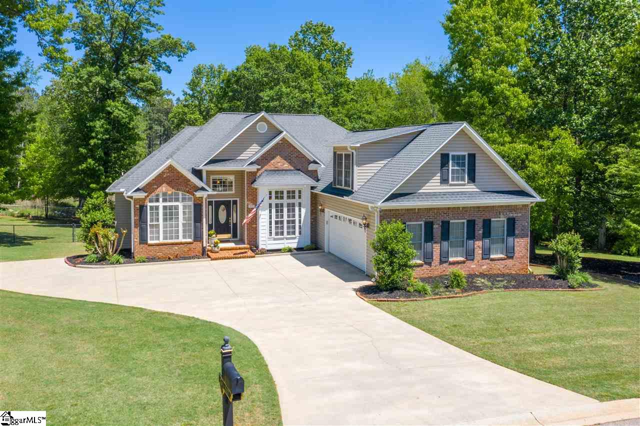 217 Holly Drive Duncan, SC 29334 - Photo 1 of 29 Gallery Image 1