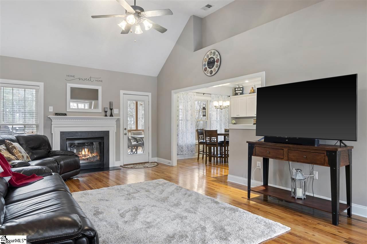 217 Holly Drive Duncan, SC 29334 - Photo 7 of 29 Gallery Image 7