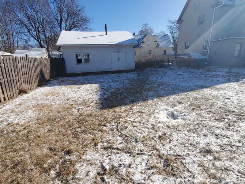 935 19th Street Rock Island, IL 61201 - Photo 3 of 12