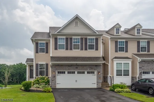 $3,950 | 601 Charleston Drive, Unit 601, Monroe Township, NJ 08831