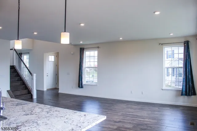 $3,950 | 601 Charleston Drive, Unit 601, Monroe Township, NJ 08831