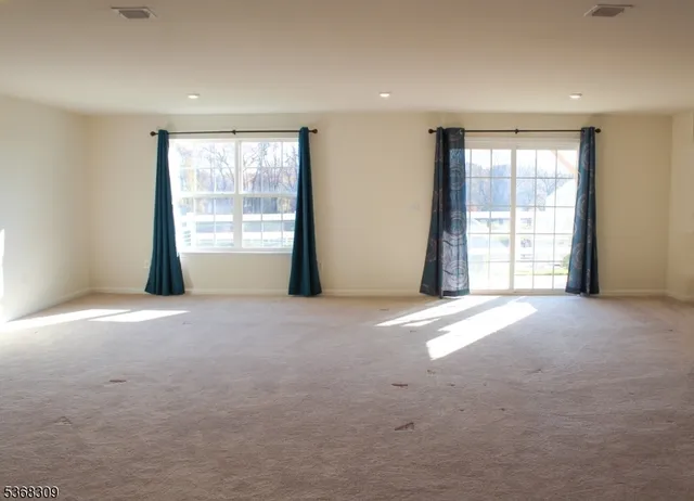 $3,950 | 601 Charleston Drive, Unit 601, Monroe Township, NJ 08831