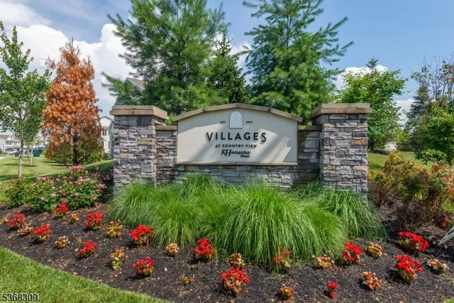 $3,950 | 601 Charleston Drive, Unit 601, Monroe Township, NJ 08831