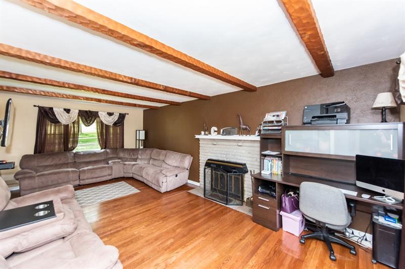 222 Ritter Road Sewickley, PA 15143 - Photo 2 of 22 Gallery Image 2