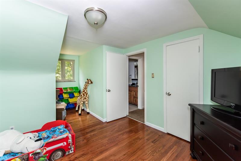 222 Ritter Road Sewickley, PA 15143 - Photo 15 of 22 Gallery Image 15