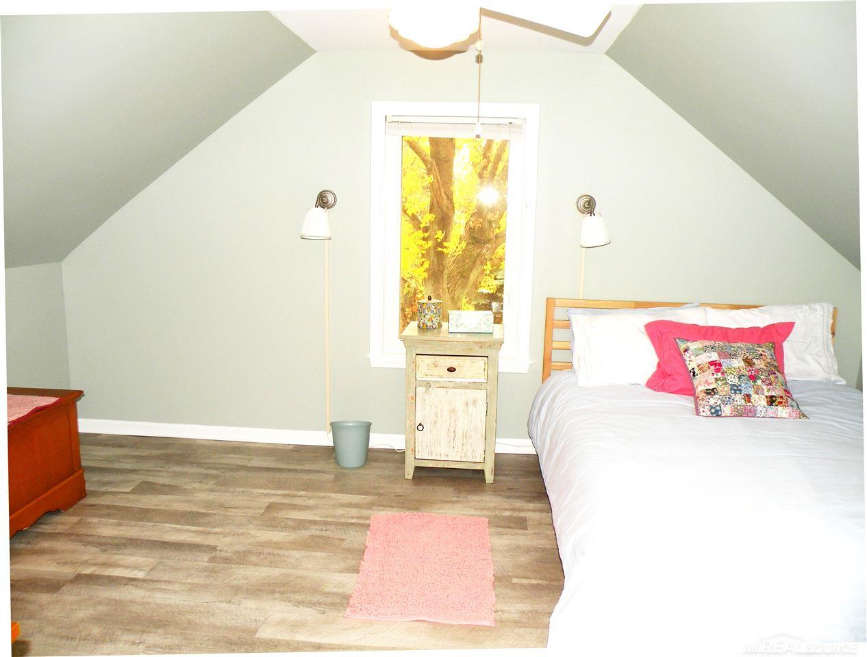 2381 Lakeshore Road Applegate, MI 48401 - Photo 27 of 49 31363950-26.JPG