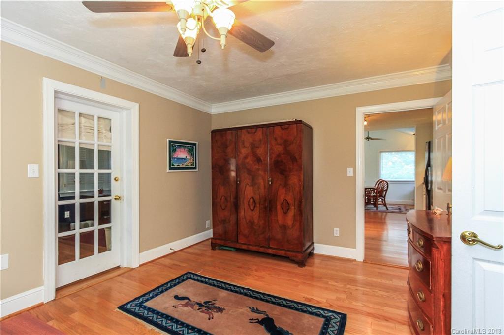 2908 Clover Road Charlotte, NC 28211 - Photo 9 of 27
