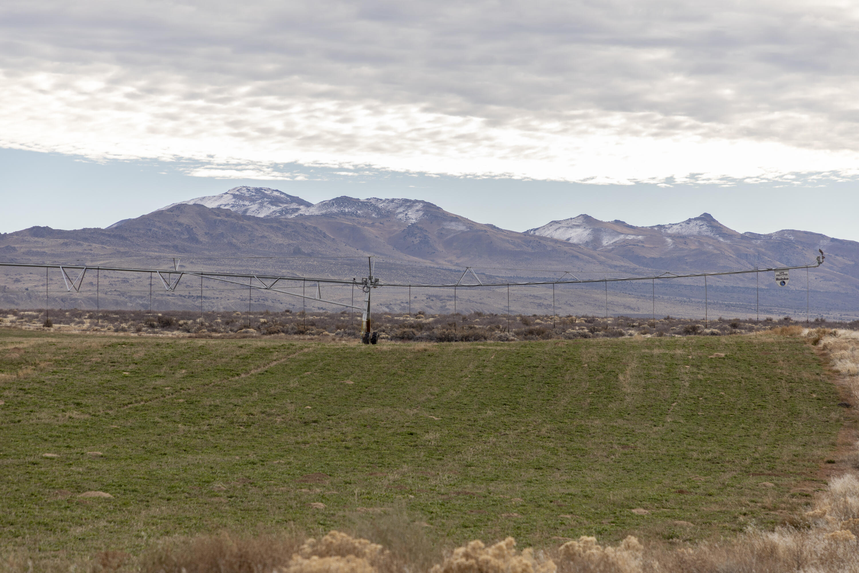 447-040 Garnier Road Herlong, CA 96113 - Photo 27 of 27 a view of an ocean and a mountain