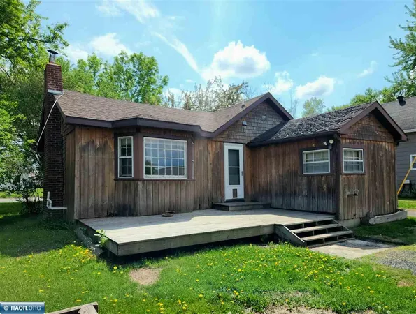 $90,000 | 116 12th Street West, International Falls, MN 56649