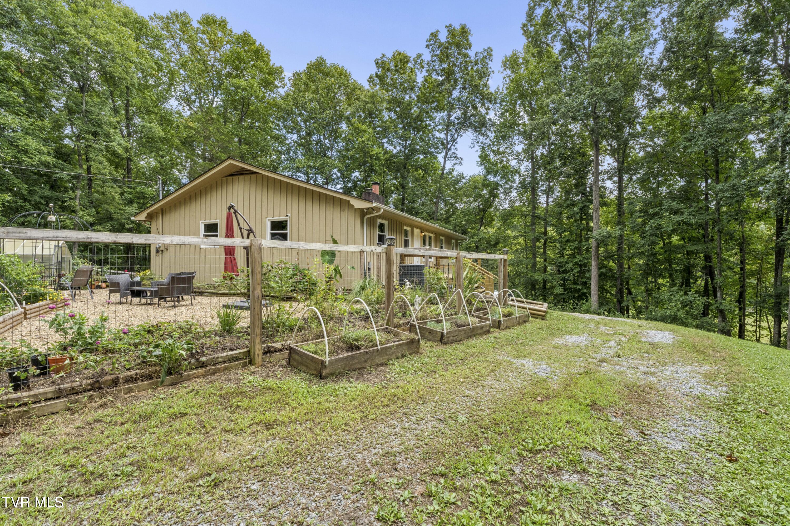 512 Dalewood Road Johnson City, TN 37601 - Photo 59 of 71 Dalewood-49