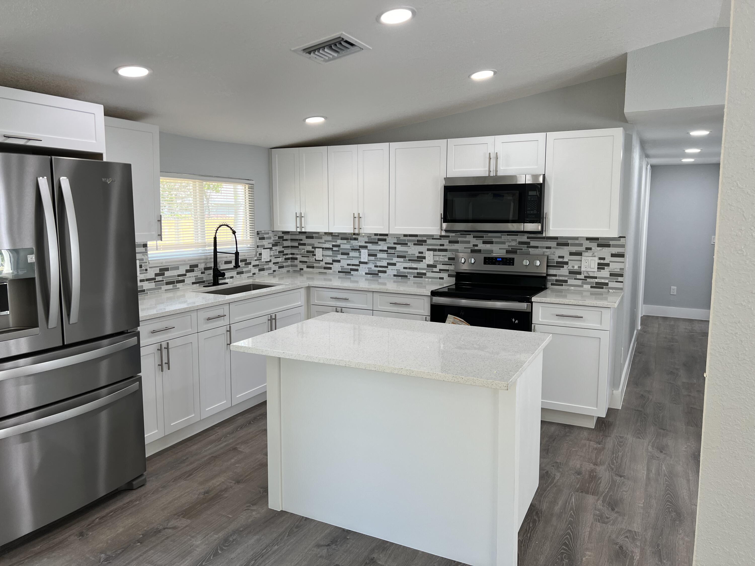 3811 Chickasha Road Lake Worth, FL 33462 - Photo 8 of 18 IMG_3240