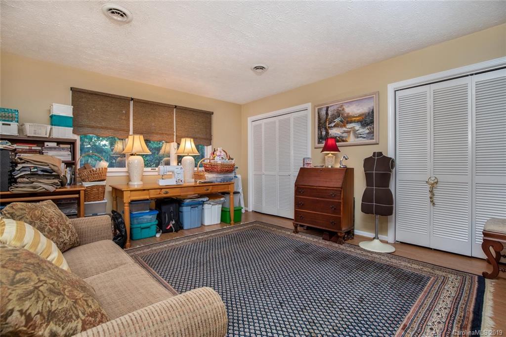 420 Brandon Road Hendersonville, NC 28739 - Photo 17 of 38
