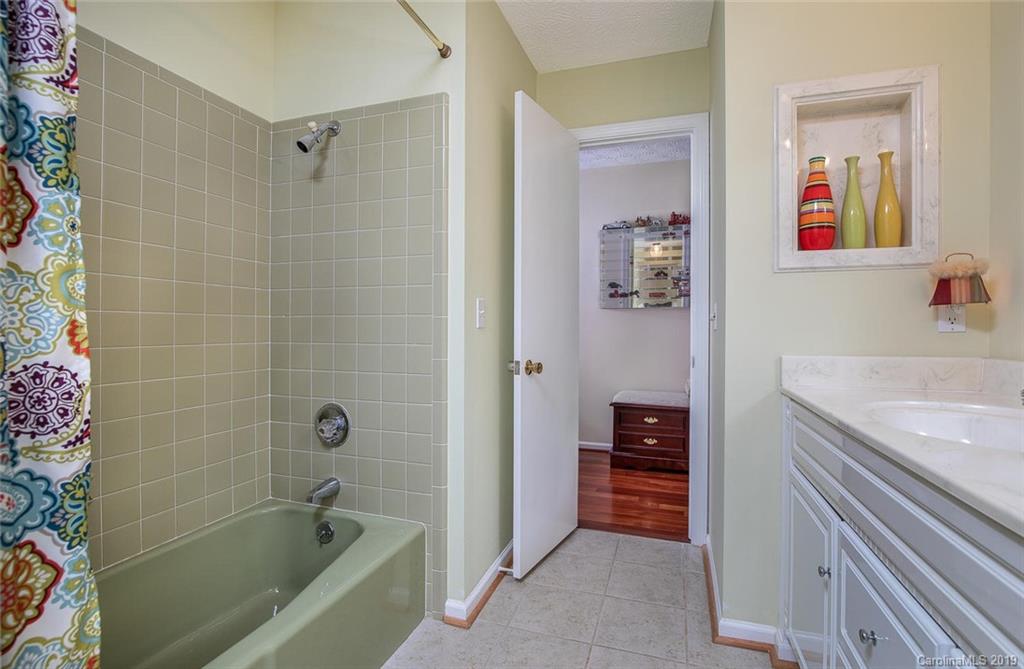 420 Brandon Road Hendersonville, NC 28739 - Photo 23 of 38