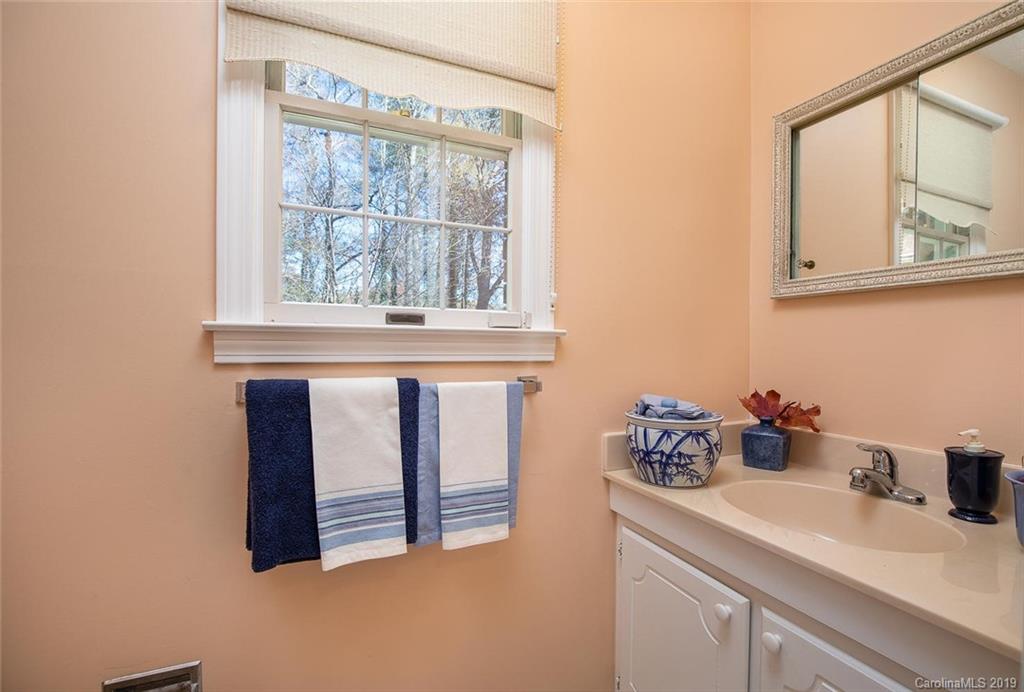 420 Brandon Road Hendersonville, NC 28739 - Photo 25 of 38