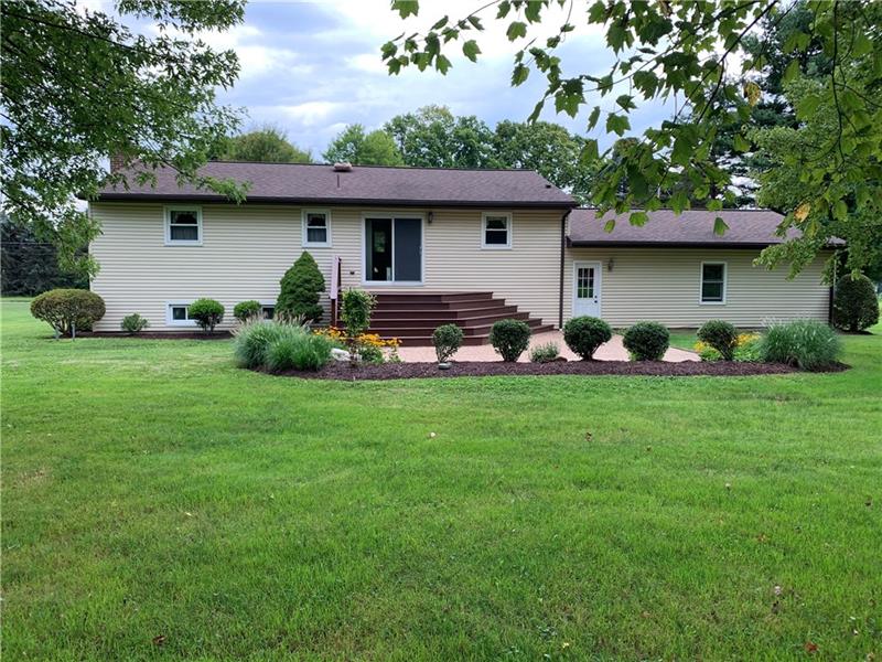 2381 Marr Road Pulaski, PA 16143 - Photo 4 of 25