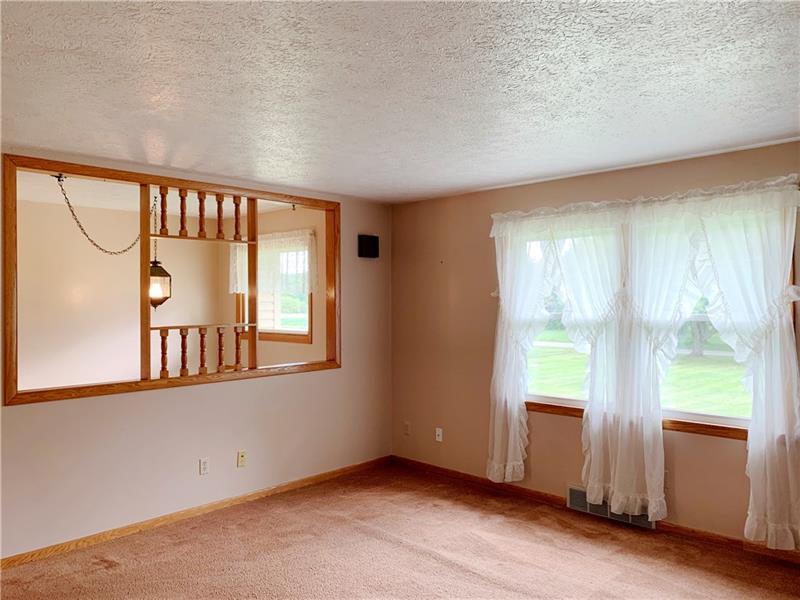 2381 Marr Road Pulaski, PA 16143 - Photo 9 of 25