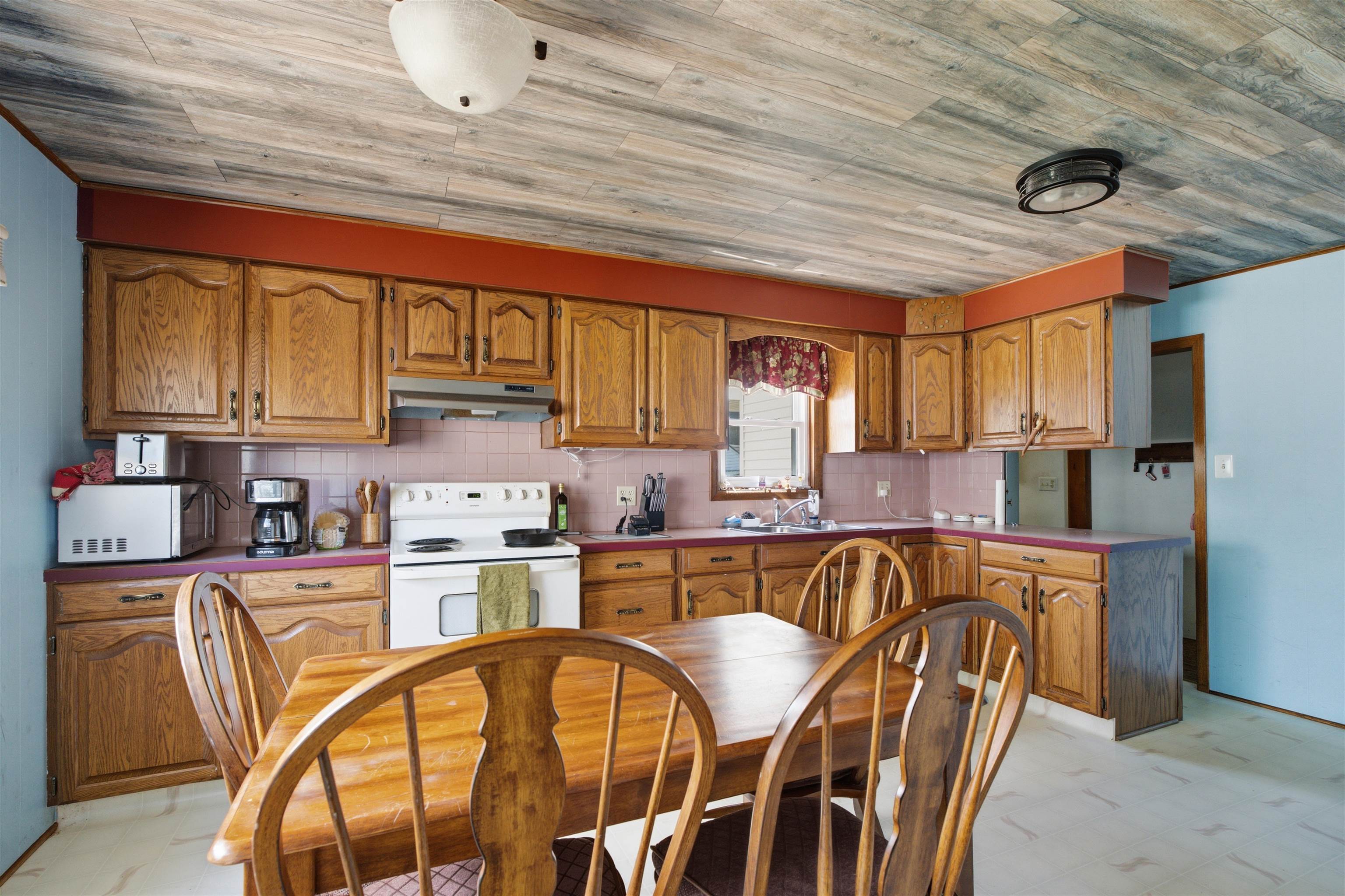915 West Hawes Avenue Appleton, WI 54914 - Photo 5 of 24