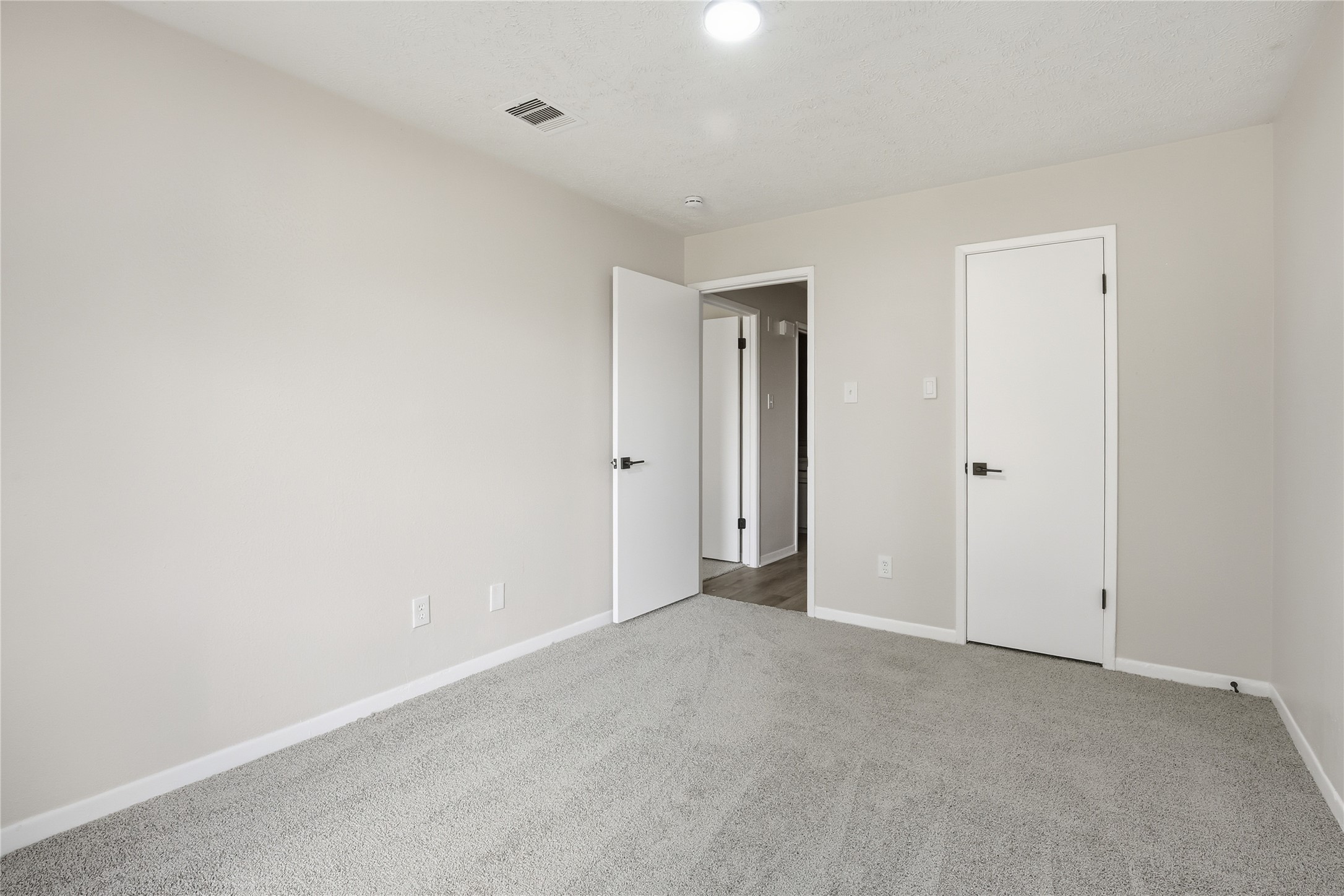 9850 Sageroyal Lane Houston, TX 77089 - Photo 13 of 18 a view of an empty room