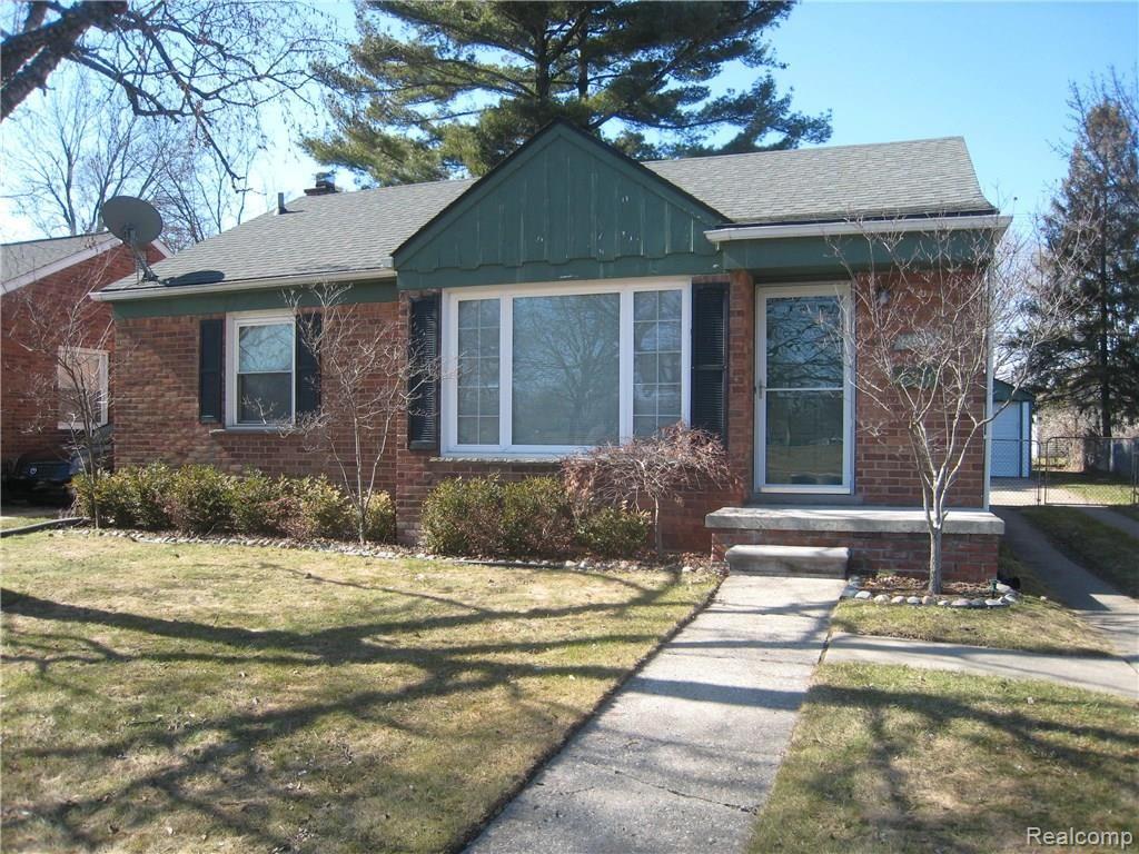 15909 Fox Redford, MI 48239 - Photo 1 of 26 IMG_6209.JPG