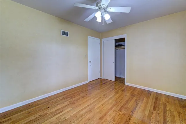 $275,000 | 605 Southeast 5th Street, Lee's Summit, MO 64063