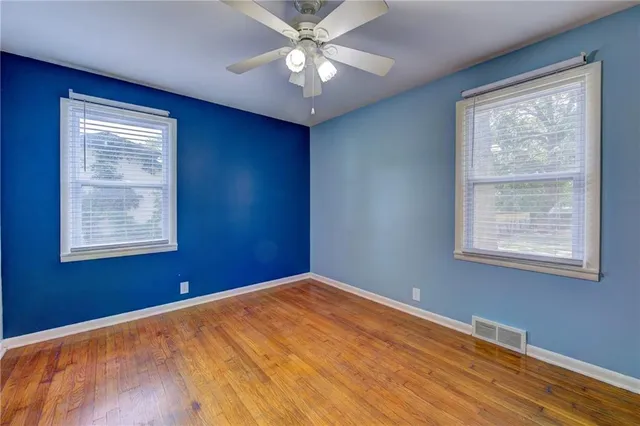 $275,000 | 605 Southeast 5th Street, Lee's Summit, MO 64063