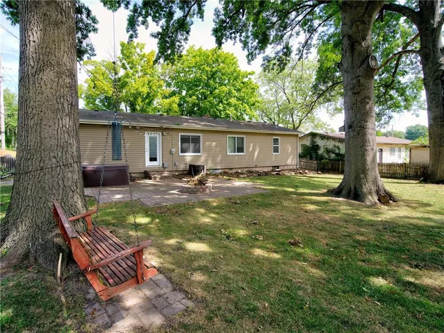 $275,000 | 605 Southeast 5th Street, Lee's Summit, MO 64063