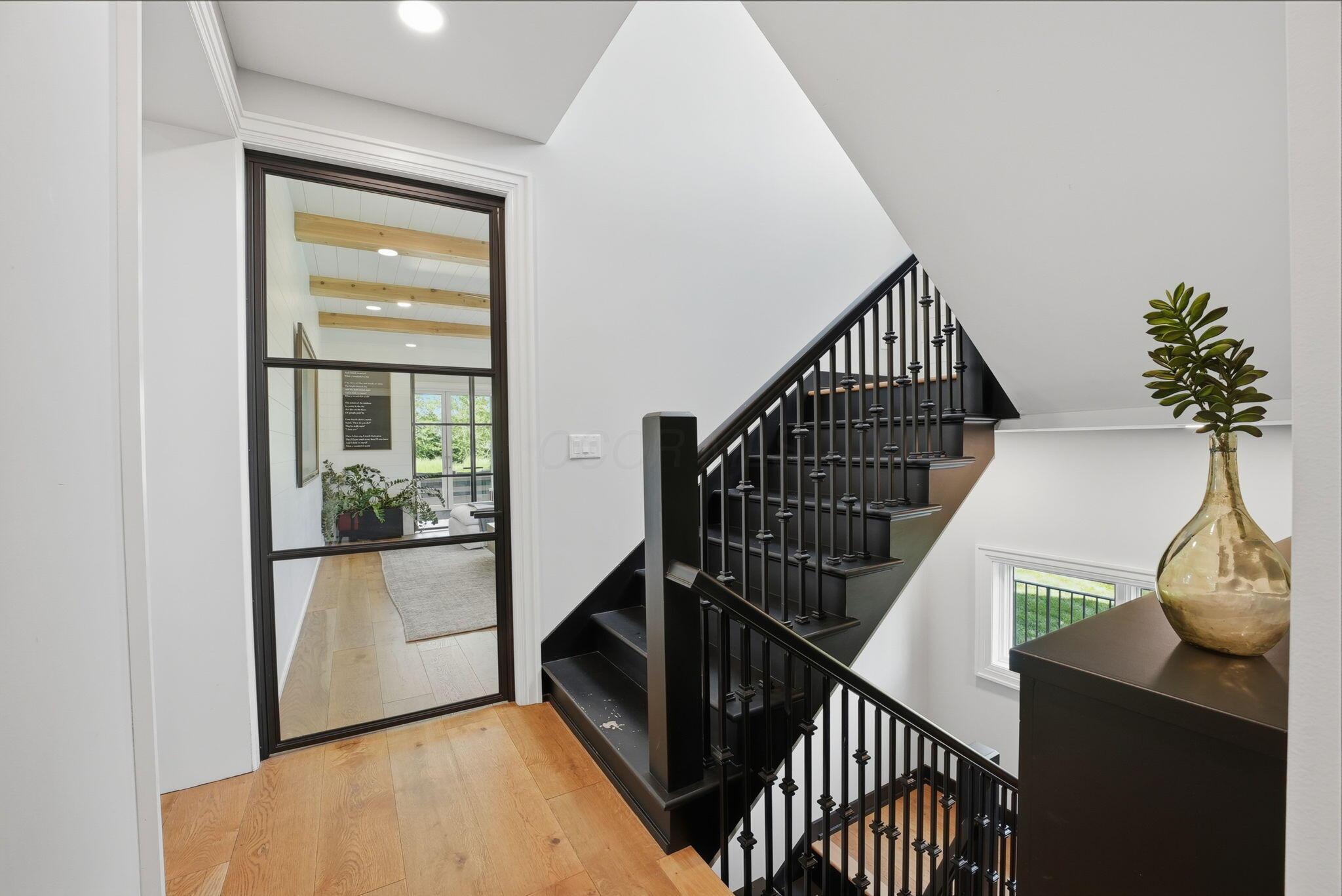 10122 Concord Road Dublin, OH 43017 - Photo 46 of 119 East Staircase