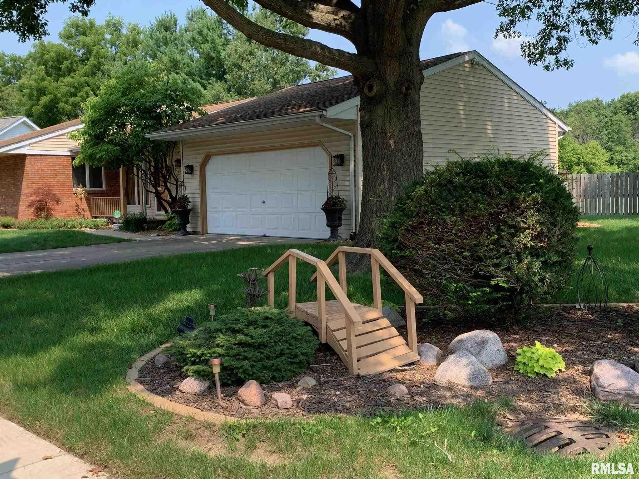 83 Brighton Road Springfield, IL 62702 - Photo 2 of 3