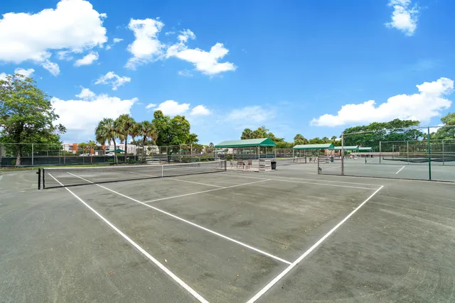 a view of a tennis court