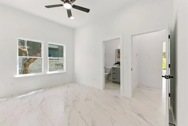 $2,800 | 418 Bedford Drive, Spicewood, TX 78669