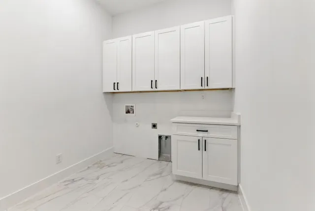 $2,800 | 418 Bedford Drive, Spicewood, TX 78669