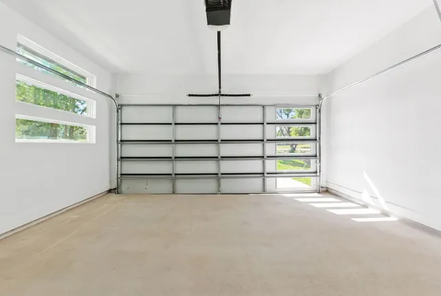 $2,800 | 418 Bedford Drive, Spicewood, TX 78669