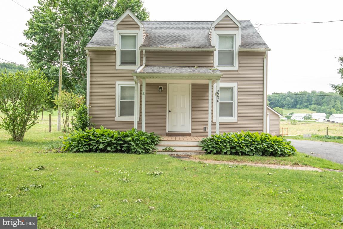 696 Overlys Grove Road New Holland, PA 17557 - Photo 1 of 28 Gallery Image 1