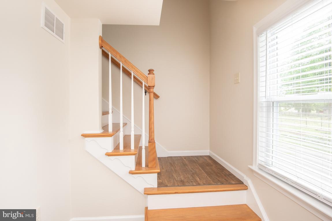 696 Overlys Grove Road New Holland, PA 17557 - Photo 13 of 28 Gallery Image 13