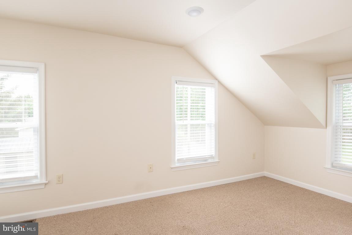 696 Overlys Grove Road New Holland, PA 17557 - Photo 16 of 28 Gallery Image 16