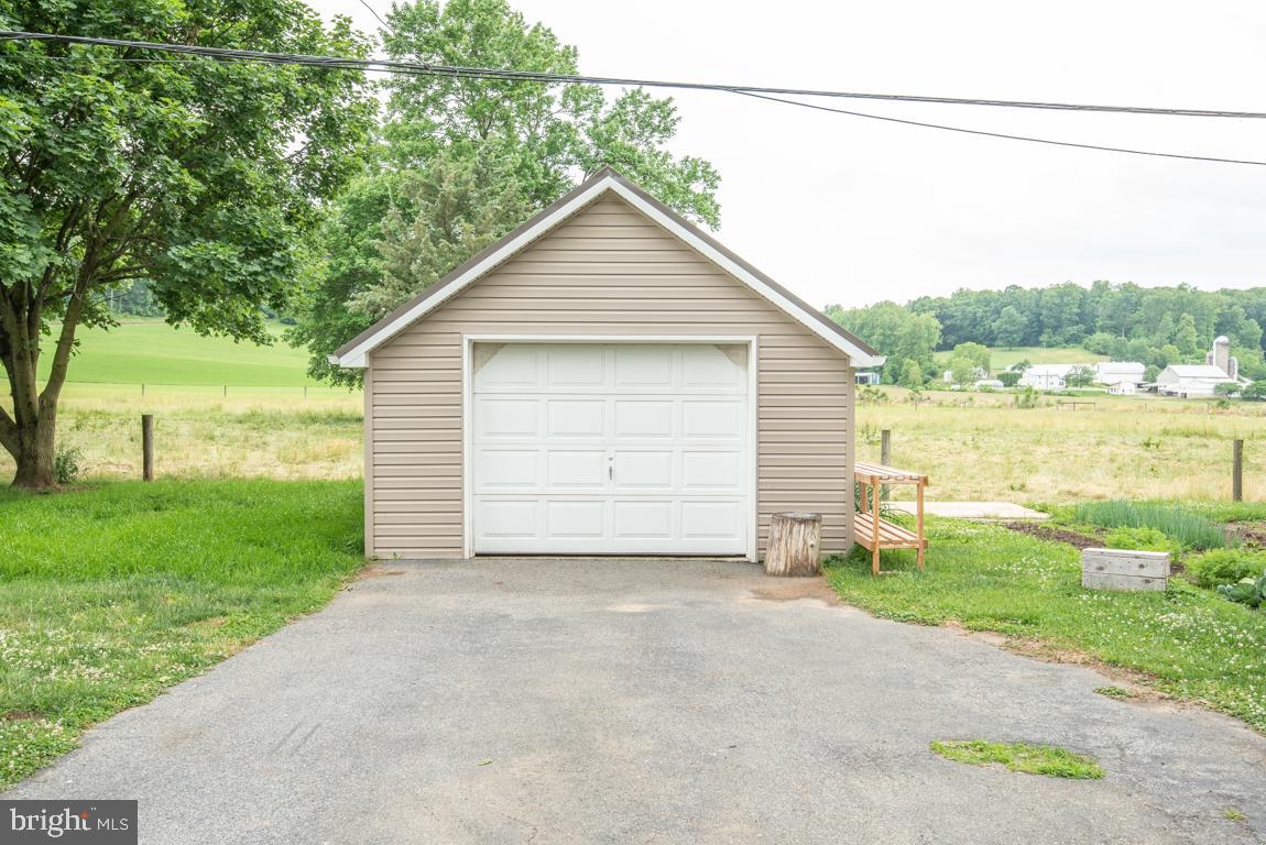 696 Overlys Grove Road New Holland, PA 17557 - Photo 27 of 28 Gallery Image 27