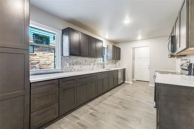 $3,500 | 2386 Chart Drive, Dallas, TX 75228