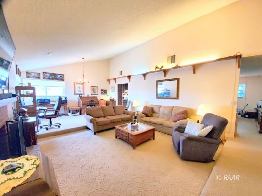 609 West Bataan Avenue Ridgecrest, CA 93555 - Photo 6 of 33 Gallery Image 6