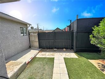 15962 M Street, Unit A Mojave, CA 93501 - Photo 6 of 21 a view of small pool